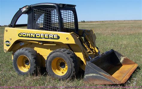 250 john deere skid steer loader